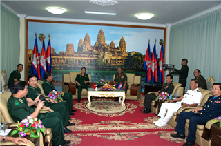 ເພີ່ມທະວີການຮ່ວມມືມິດຕະພາບລະຫວ່າງປະຊາຊົນແລະກອງທັບຫວຽດນາມ-ກຳປູເຈຍ